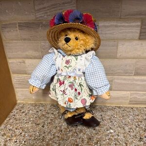 1996 Barbara Conley / Tracey Roe Numbered Teddy Bear